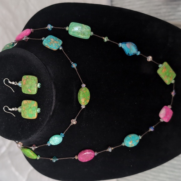 Premier Designs multi color stone necklace and earrings - Picture 1 of 7